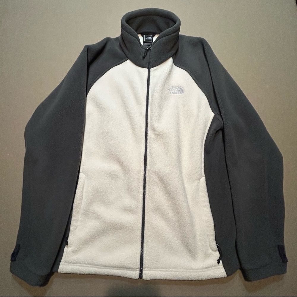 The North Face Men's Gray and Cream Jacket. Size Large - Picture 2 of 5